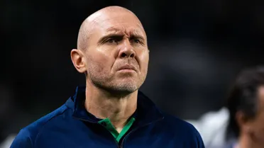 Mozart freia euforia no Coritiba e faz alerta antes do Athletiba decisivo