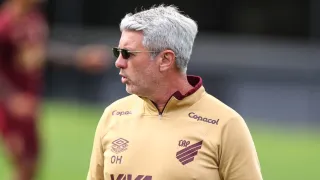 Com rumor de Odair, Internacional toma decisão sobre técnico