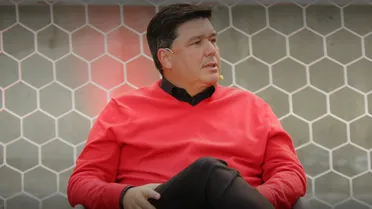 Ex-CEO do Athletico negocia acordo milionário para clube da Série A