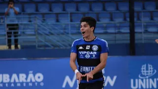 Paraná fecha a 19ª contratação na temporada 2021