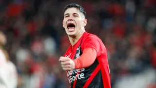 Athletico bate o Bragantino e fica próximo das quartas de final