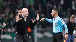 Zago critica torcida do Coritiba: “Parece que estamos jogando fora de casa”