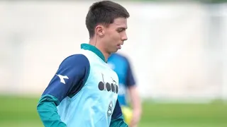 Revelação do Paranaense vira última opção na lateral do Coritiba