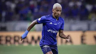 Maior aposta do Cruzeiro na última janela, Matheus Pereira sofre lesão no joelho