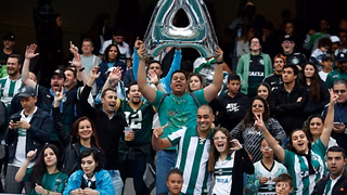Torcida do Coritiba está de parabéns e jogou mais até do que o time