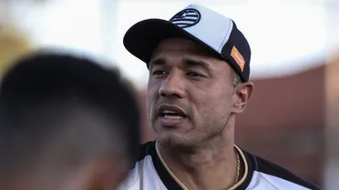 Londrina contrata Roger Silva, ex-atacante do Athletico, como técnico