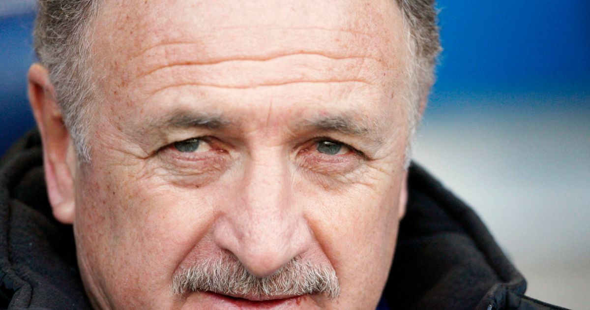 Felipão reveals beef and drama with Chelsea star: “Pus was coming out of his knee”