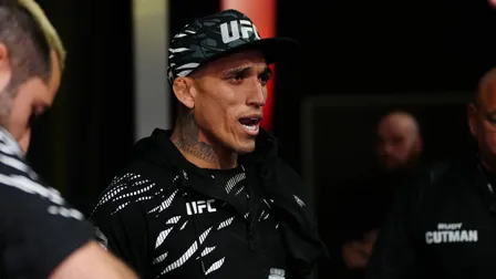 Charles do Bronx responde rival no UFC após acusação sobre luto