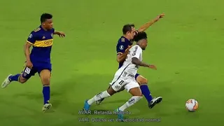 Afinal, foi pênalti em Marinho no 0 a 0 entre Boca Juniors e Santos?