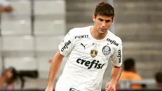 Coritiba encaminha acerto com goleiro do Fortaleza e zagueiro do Palmeiras