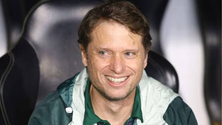 Vasco não cumpre acordo e Coritiba acerta a permanência de Fernando Seabra