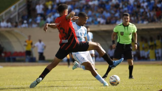 Athletico sofre gol no fim, perde para o Londrina e sai atrás nas quartas de final