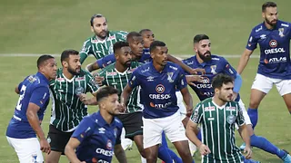 Ataque em alta e defesa vazada. Os números do Coritiba neste começo de temporada