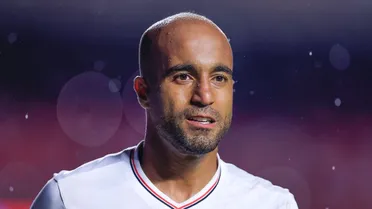 Lucas Moura cita Athletico e lembra gol marcante contra o Coritiba