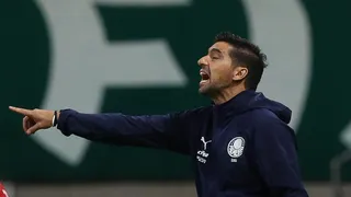 As escolhas de Abel para o clássico Palmeiras e Corinthians