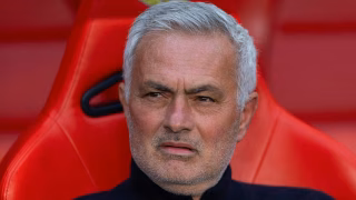 Técnico recusou convite de José Mourinho e decidiu ficar no Athletico
