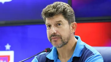 Tcheco indica time titular do Paraná Clube para o mata-mata