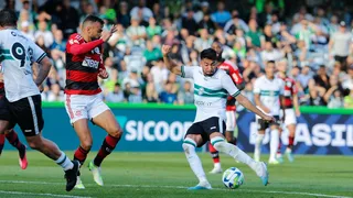 Coritiba toma gol nos acréscimos e perde em casa do Flamengo