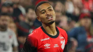 Athletico perde chance de colar no G4 e aumenta pressão para o clássico Atletiba
