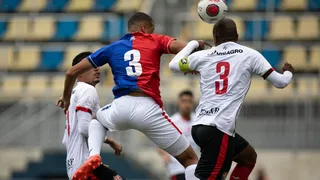 Paraná bate o Vitória, se recupera e segue vivo na Copinha