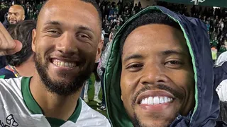 “Me pegaram para Cristo”: Atacante do Coritiba supera vaias e sai aplaudido