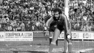 Qual o melhor goleiro da história do Athletico? Vote e veja entrevista com Roberto Costa