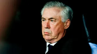 Carlo Ancelotti não sabe, mas o esperam como Messias na seleção brasileira