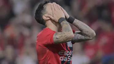 Athletico perde para o Vasco nos pênaltis e está eliminado na Copa do Brasil