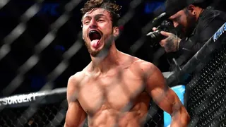 Revelação brasileira no UFC: Ricardo Carcacinha volta ao octógono