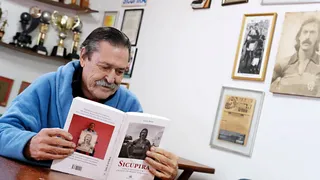 Chegou a esperada biografia de Sicupira, livro que nos remete ao passado poético do futebol