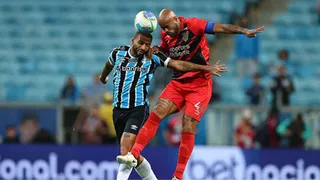 Athletico perde para o Grêmio e encerra sequência de vitórias com Cuca