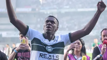 “Temos que comemorar, p***”, dispara jogador do Coritiba após vaias da torcida