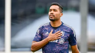 Alex Sandro se machuca em treino na Juventus e vê sonho de voltar à seleção adiado