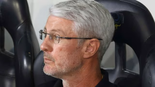 A conta ainda não chegou para Odair no Athletico, mas pode começar a ser escrita