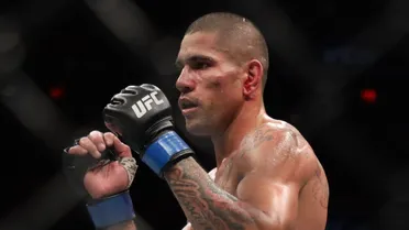 De pedreiro a estrela do UFC: Quem é Alex Poatan