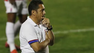Técnico fala em resgate emocional no Paraná para recuperação na Série C