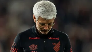 Odair reclama da CBF e dispara alerta no Athletico: “Expectativa baixa”
