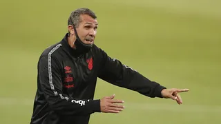 Lazaroni dedica vitória a Oliveira e ressalta volta da confiança no Athletico