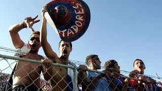 Festa e tensão em uma Vila fervendo. A atmosfera da ida do Paraná à Libertadores