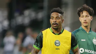 Adversário da Série B contrata lateral ex-Coritiba