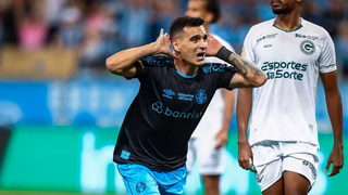 Grêmio vence de virada, rebaixa o Goiás e confirma vaga na Libertadores