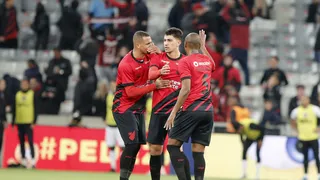 Athletico enfrentará a altitude e as suas graves deficiências defensivas