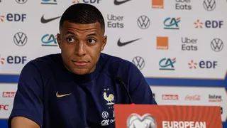 Carlo Ancelotti minimiza chances de Mbappé no Real Madrid