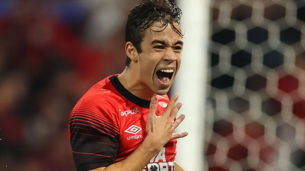 athletico renovação contrato meia dudu kogitzki