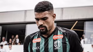 Jogador do Maringá pediu para tomar cartão amarelo, relata árbitro na súmula; clube e delegado negam