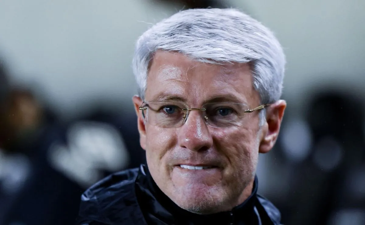 Odair Hellmann, técnico do Athletico, durante partida pelo Brasileirão