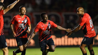 Athletico: As razões que explicam a indiferença do atleticano até na vitória