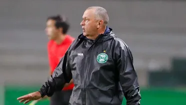 James Freitas despista sobre efetivação no Coritiba