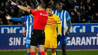 Barcelona entra com recurso para anular suspensão de Vitor Roque