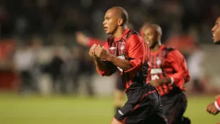 Athletico x São Paulo já teve golaço de ídolo e polêmica na final da Libertadores